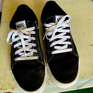 Black canvas Vans men’s 10.5